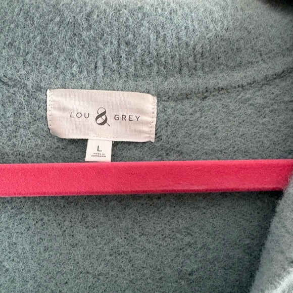 🩵 Lou & Grey Soft Split/Collared V-NeckSweater – Size L – Bundle 3 for $20 - Picture 3 of 6